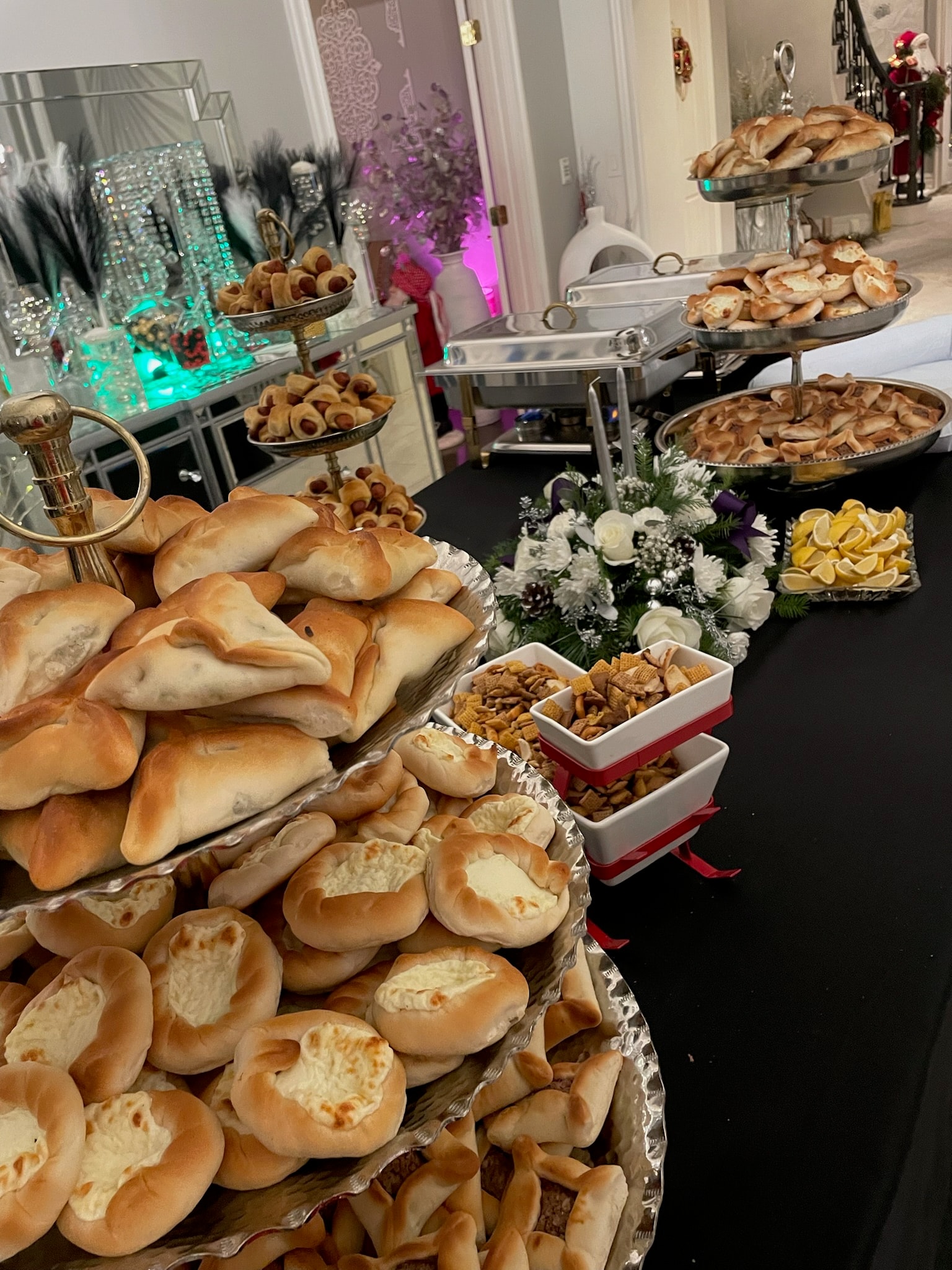 The Violette Table